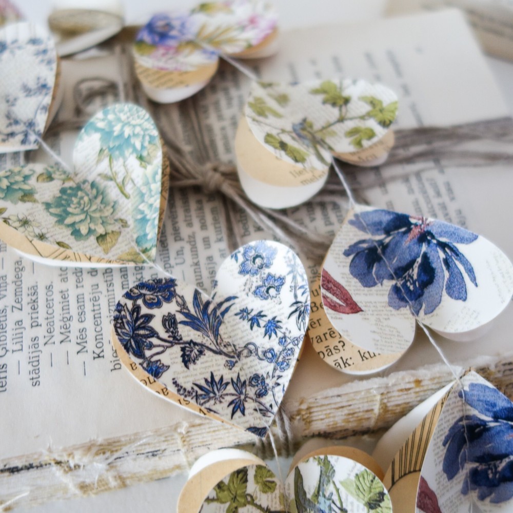 Blue flower garland, Blue garland, Vintage blue garland, Blue flowers decoration