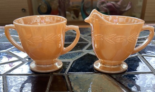Vintage Fire King Anchor Hocking Peach Lustre Laurel Sugar Bowl and Creamer Set - Picture 2 of 8