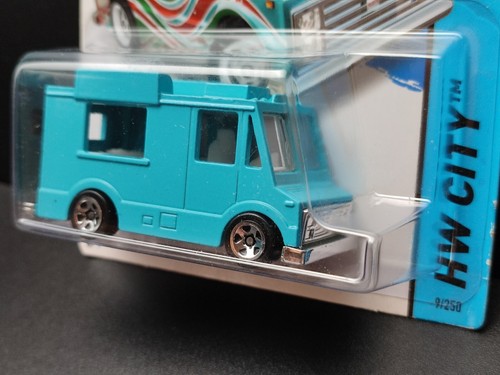City Ice Cream Truck. Hot Wheels 2014. HW City Works (1:64) ERROR NO PRINT - Picture 5 of 6