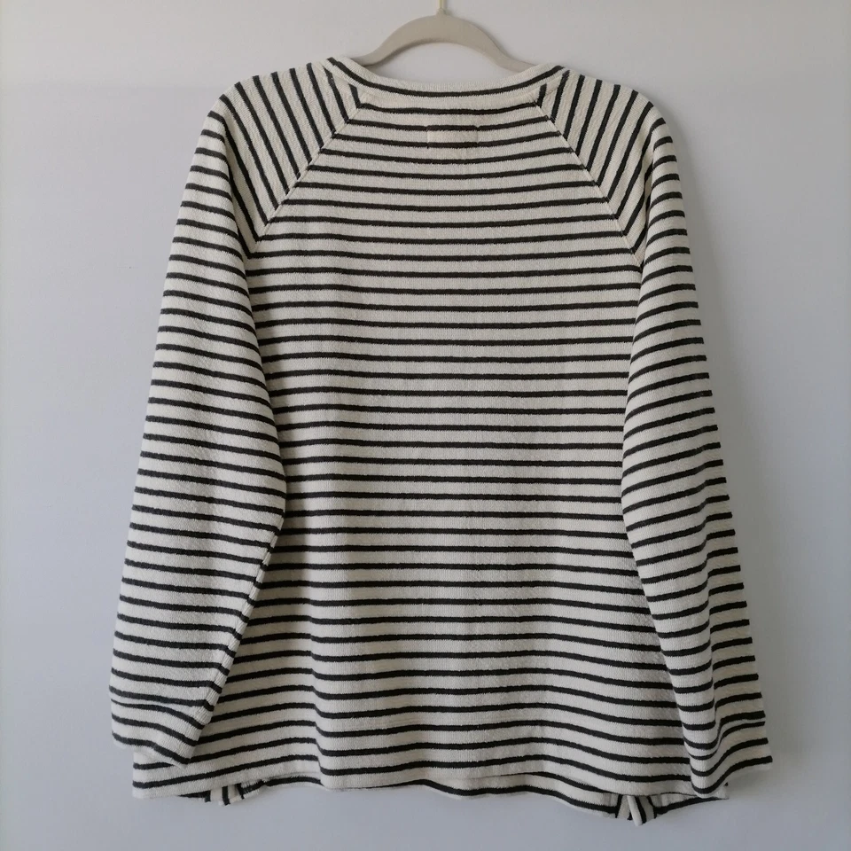 全新带标签 Lou & Grey 女式黑白侧扣条纹套衫运动衫 L 码 — 第 2/4 张图片