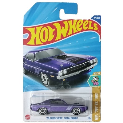 Hot Wheels '70 Dodge Hemi Challenger (HW '70 vs '90s)