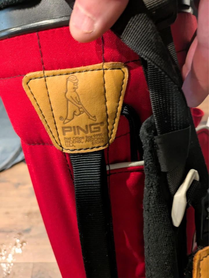 Bolsa de transporte vintage de 4 vías para palos de golf Ping Karsten roja. Excelente Foto 2 de 4