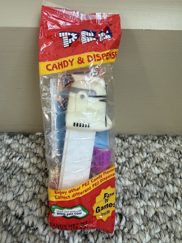 Star Wars Stormtrooper Pez Dispenser Collectible In Sealed Bag — RARE!