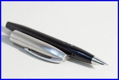 Sheaffer IMPERIAL II DeLuxe Füller in Schwarz & Chrom mit EF Stahl Feder