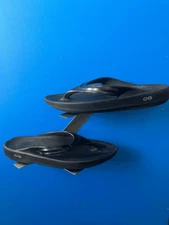 OOFOS Original Sport Sandal - Graphite Recovery MENS Size 12 - WOMEN'S 10