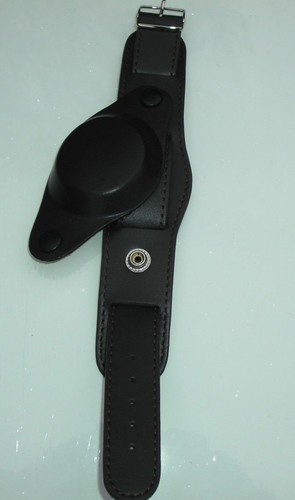 MILITARY-SUPERIOR-GENUINE-LEATHER-BROWN-PADDED-CAP-COVERED-WATCH-STRAP-18-amp-20mm