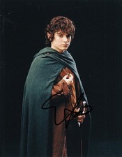 Lord Of The Rings [FRODO] Elijah Wood HAND Signed 10x8 Photo SEE VIDEO PROOF [A]
