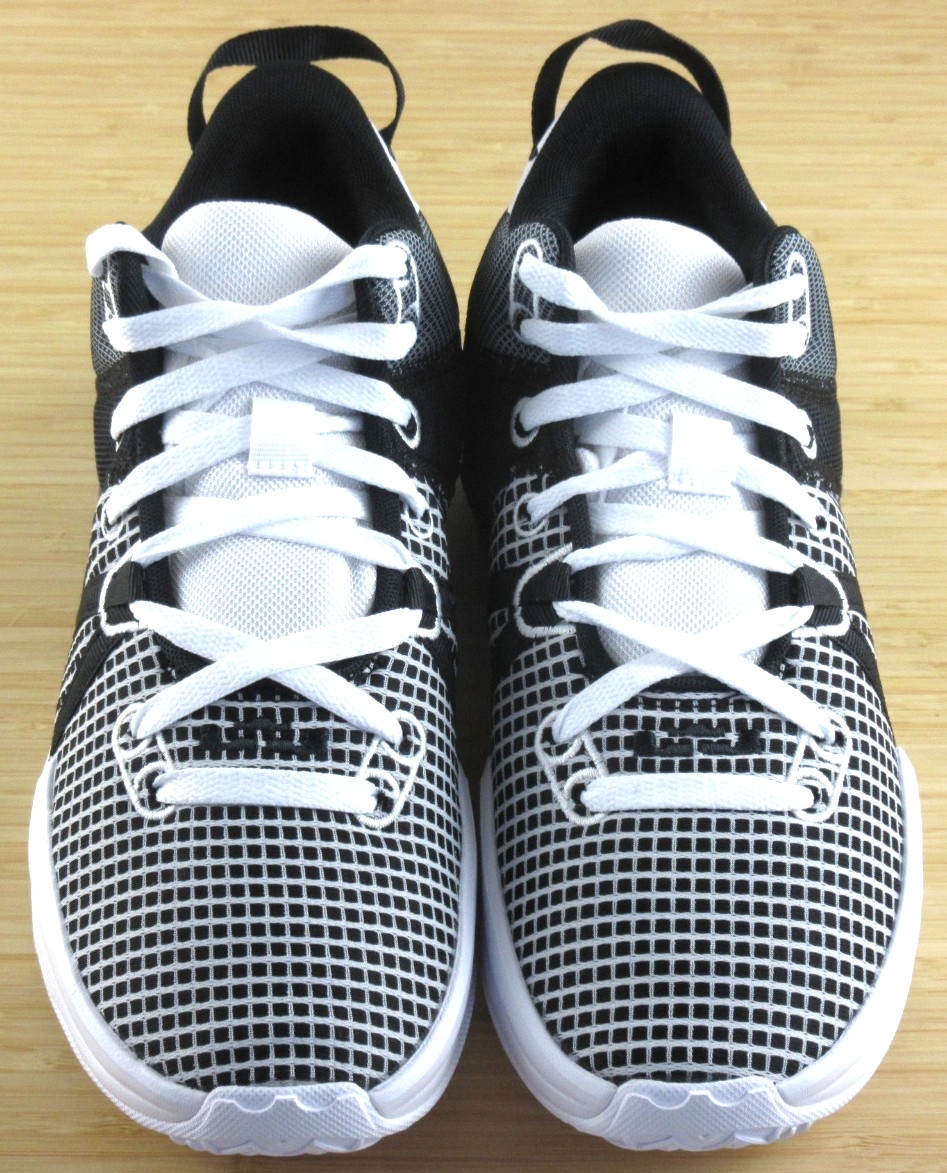 Nike Men's Lebron Witness VII Basketball Shoes White Silver Black Size 10.5 NIB thumbnail 3