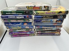 LOT OF 17 Disney VHS Movies Clamshell Masterpiece Family Animated. NOT TESTED