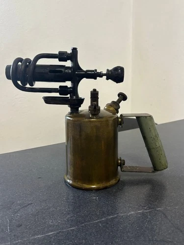 Vesta A2 Soldering Lamp