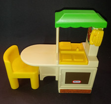 Vintage Little Tikes Dollhouse Kitchenette Green Roof Yellow Chair Mini Toy