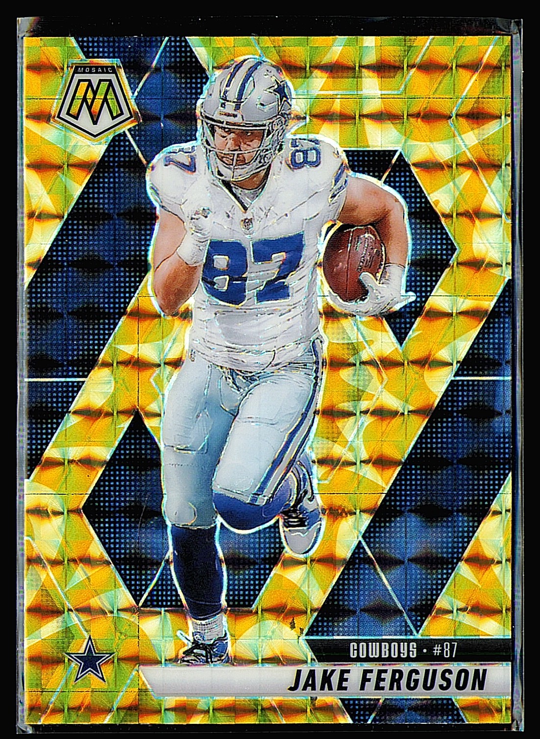 2025 Panini Mosaic Jake Ferguson #175 Mosaic Reactive Yellow Football Card
