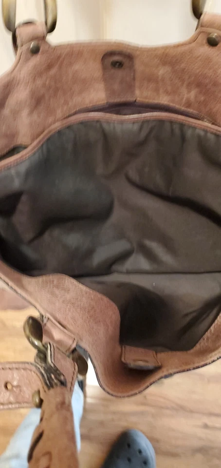 Bolsa de mão Barbara Bui couro marrom motociclista chique preço original 1500 - Imagem 2 de 4