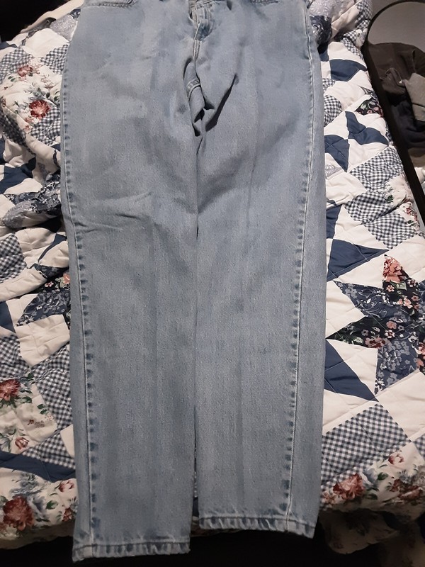 ladies vintage 1993 pair of levi 550 jeans size 18 L relaxed fit Mexico
