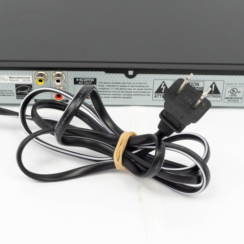 Panasonic DVD-S700 Progressive Scan 1080p Up-Conversion DVD Player No Remote - Picture 12 of 17