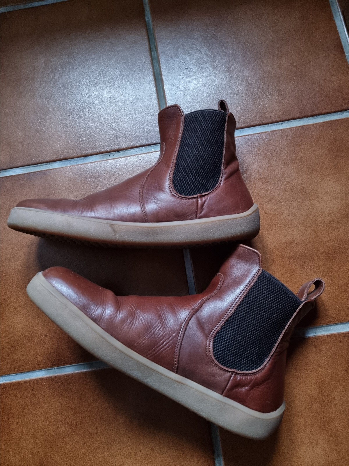 Barefoot Chelsea Boot - Be Lenka - Dark Brown talla 41 eu… poco uso y desgaste.