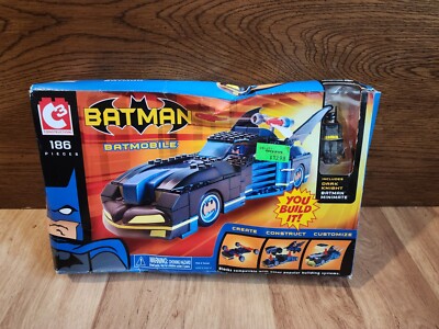 ART ASYLUM C3 / CONSTRUCTION BATMOBILE 186 pieces