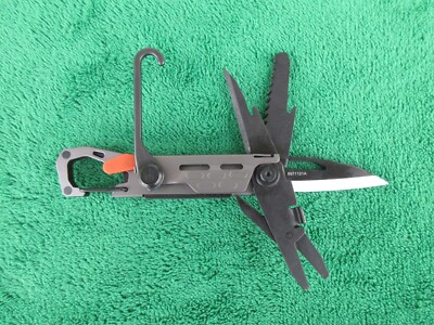 Gerber Stake Out Graphite Multi Tool Knife Scissors Hook Saw Tweezers