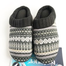 Isotoner Womens Memory Foam Hoodback Indoor Outdoor Slippers 6.5-7 Sweater Print