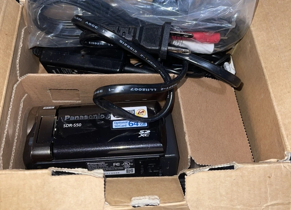 Panasonic SDR-S50 Camcorder 78X Zoom Battery W/ Charger Video Camera Tested - Image 4 of 4