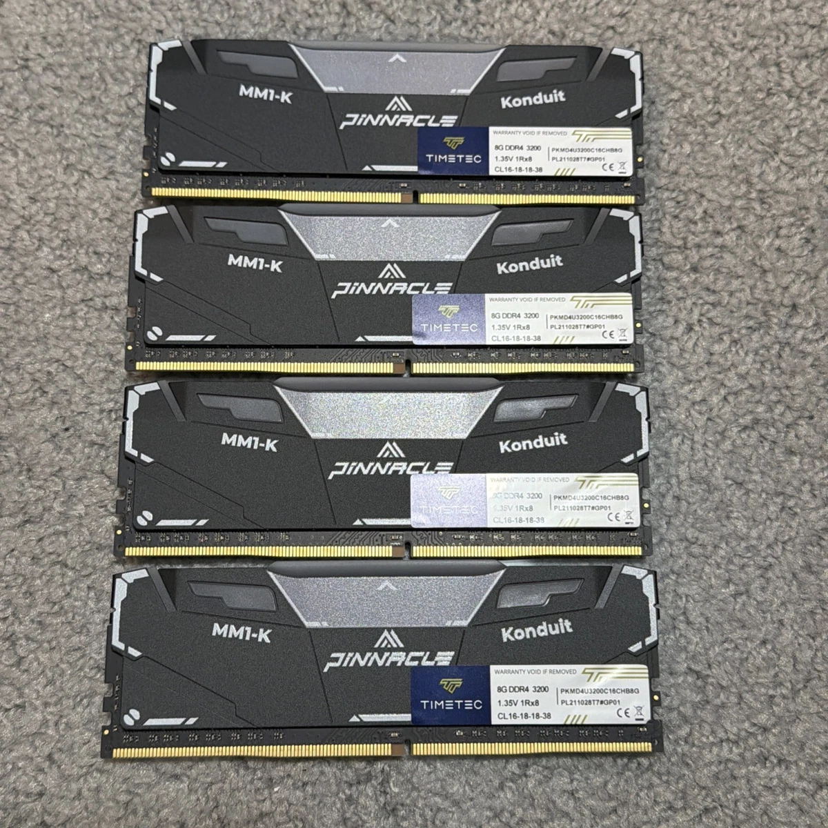 PC4-25600 (DDR4-3200) Bus Speed Computer RAM 8 GB Capacity per 