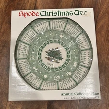 Spode Christmas Tree 2002 Annual Collector Plate Calendar Pattern 10" Round