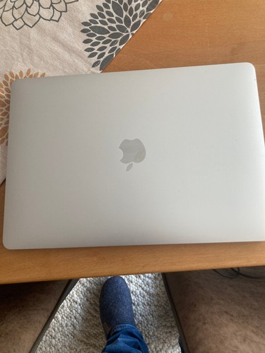 Apple Macbook Pro 2020 A2251 512GB 16GB i5-1038NG7 2GHz 13,3 Zoll sehr gut - Bild 2 von 4