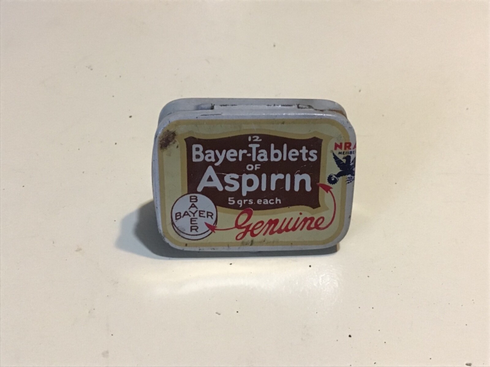 Vintage Bayer aspirin tin and vintage Anacin tin eBay