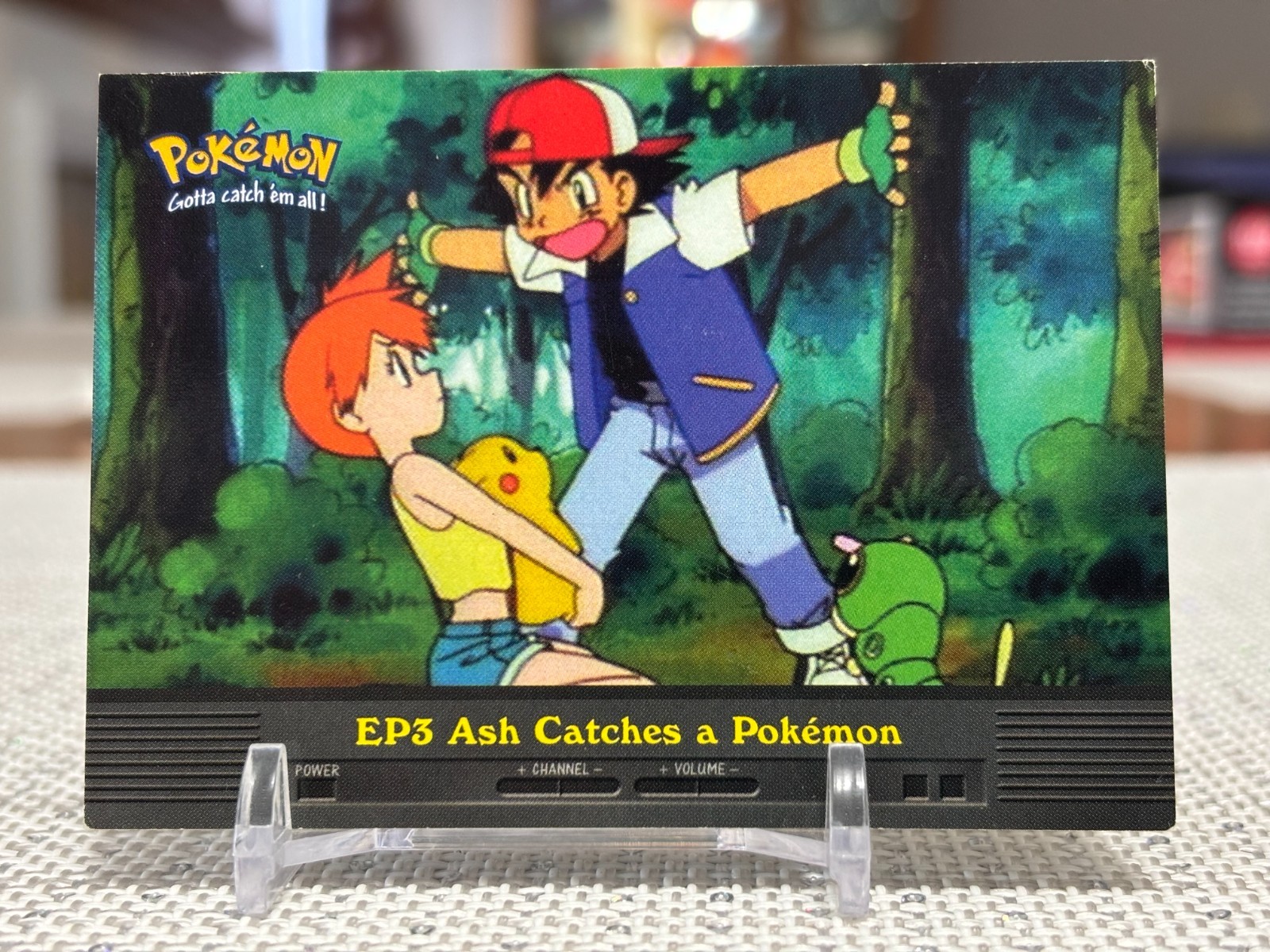 2000 Topps Pokemon Series 2 #EP3 (Ash Catches a Pokemon) Blue Logo LP