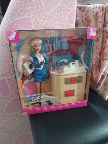 Barbie In Boutique Nrfb Box Europeo - Imagen 1 de 10