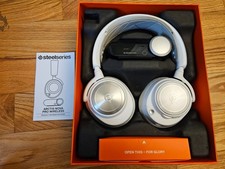 Steelseries Arctis Nova Pro Wireless Gaming H...