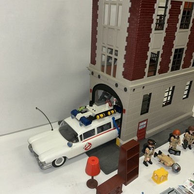 Real Ghostbusters Firehouse Ghostbusters Playmobil Ecto Playmobil  Ghostbusters Firehouse Lot W/ 11 Figures, Accessories, Furniture - Main Image