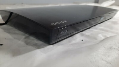Sony Blu-Ray + DVD Player BDP-S390 Built In Wireless Streaming (no
