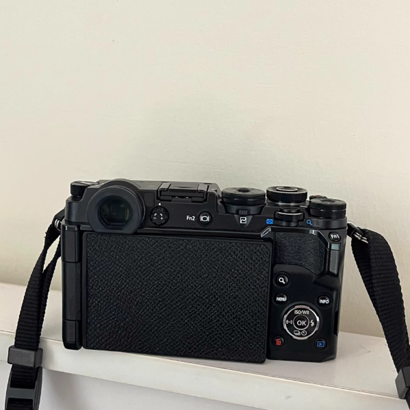 Olympus PEN-F 20.3 MP Digital Film Camera With lens，1.4 large