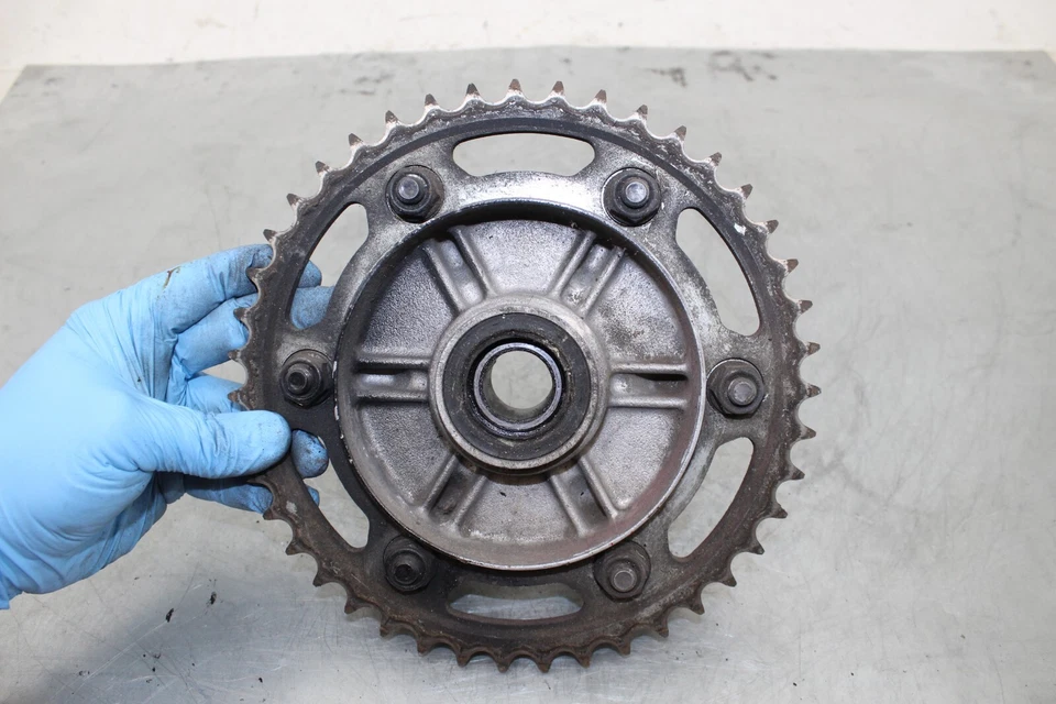 Honda CBR929RR CBR 929RR 2000 2001 OEM PIÑÓN TRASERO BUJE AMORTIGUADOR Foto 2 de 3