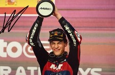 Foto firmada a mano de Ángel Piqueras 6x4 MT Cascos MSi MotoGP Autógrafo 2025 2