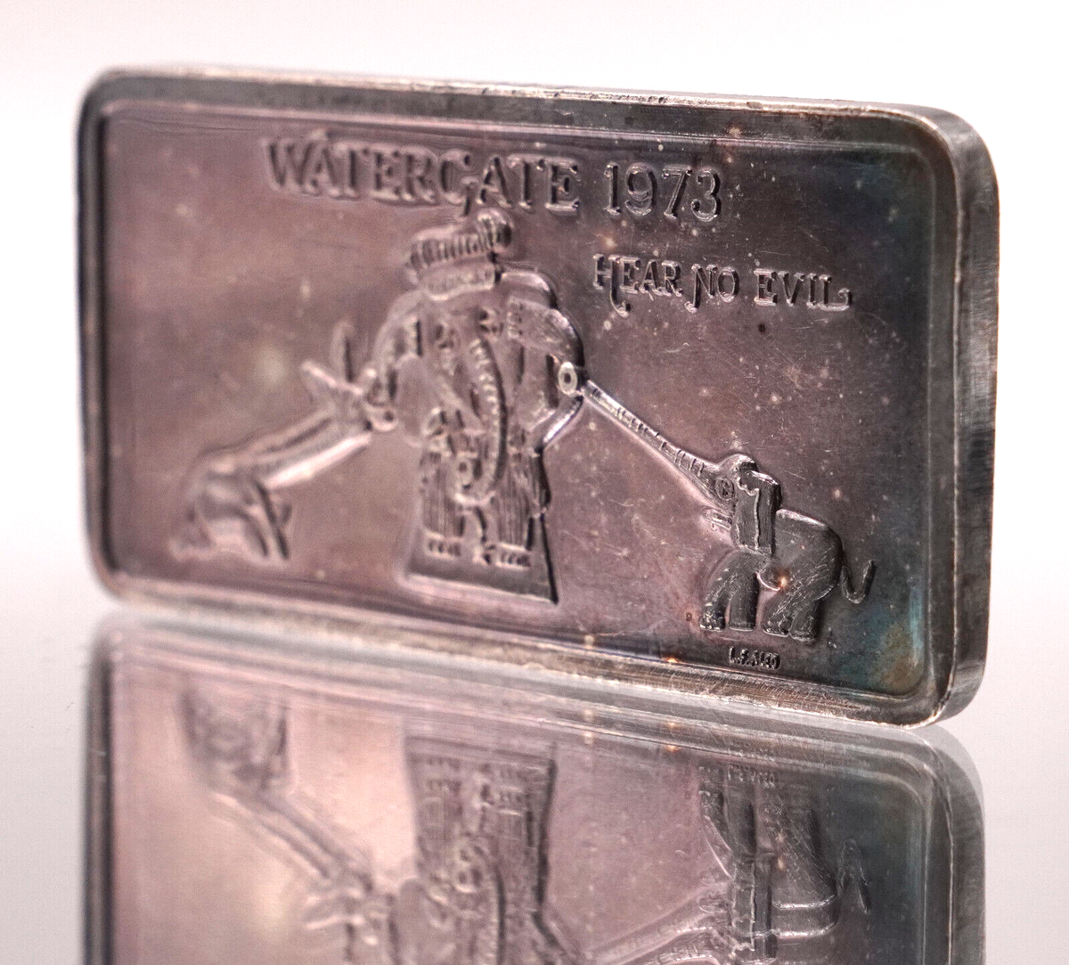1973 WATERGATE Hear No Evil Nixon 3900 Limited Edit 1oz 999 Silver