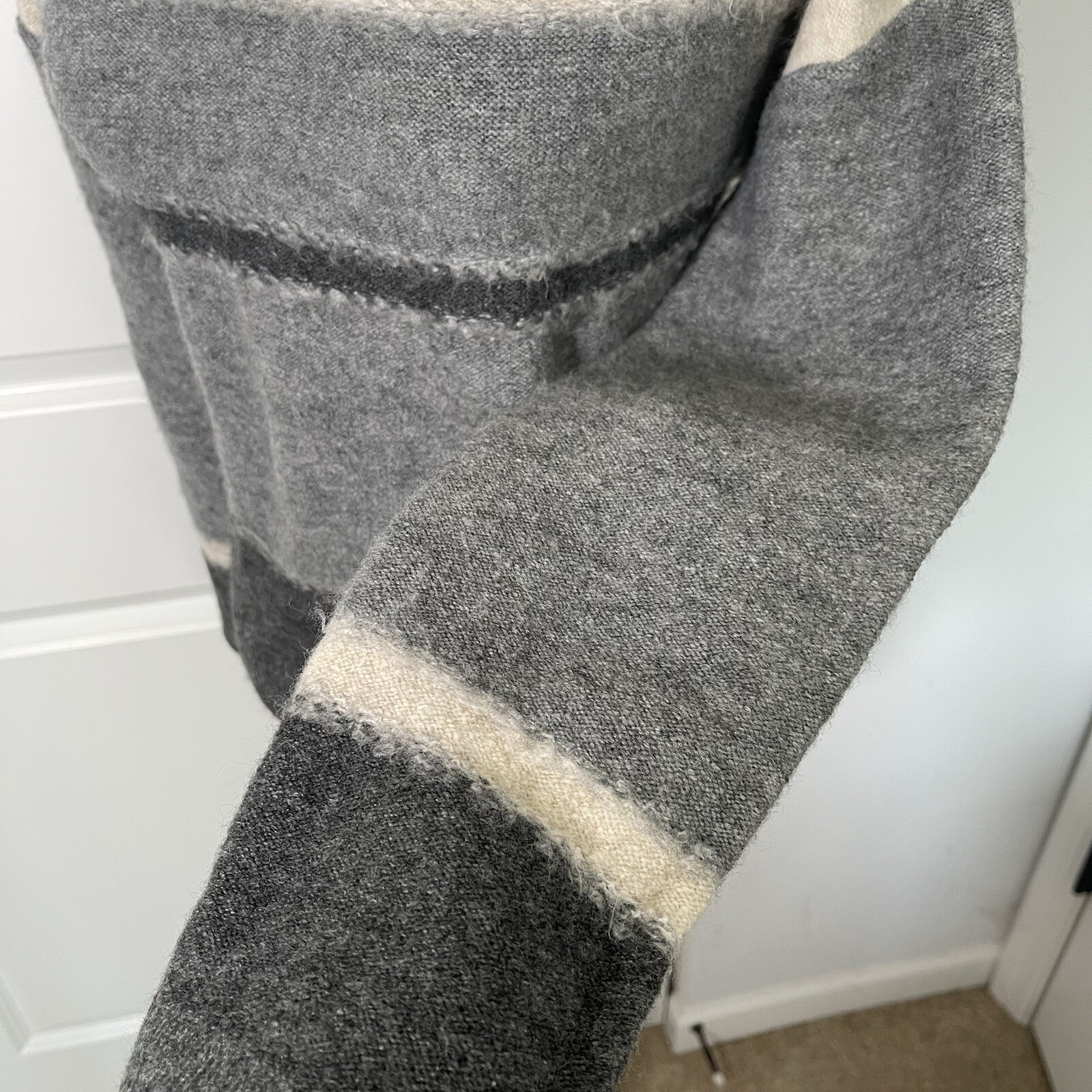 Womens Universal Threads Pullover Sweater XS - image 5