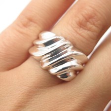 925 Sterling Silver Ribbed Ring Size 7
