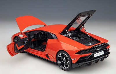 Lamborghini  Huracan Evo Arancio Xanto  Autoart 79214   1:18