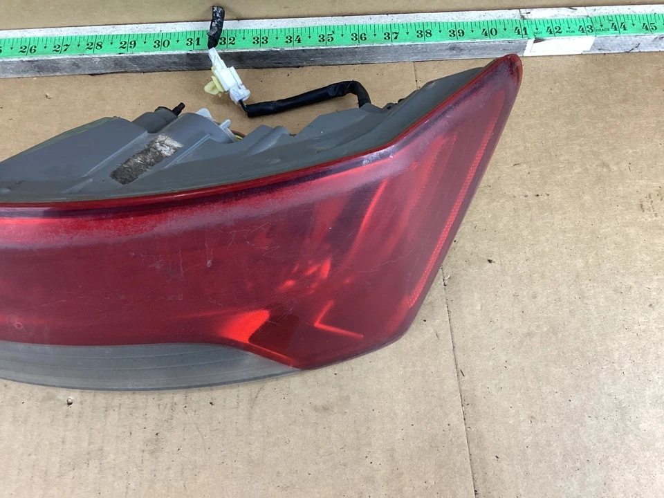 Luz trasera montada en panel cuarto lateral derecho Kia Forte Koup 2010-2013 Foto 3 de 4