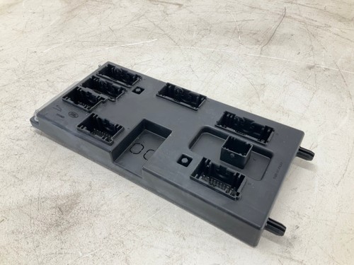 17 Jaguar XE BCM Body Control Module OEM CM - Picture 2 of 10