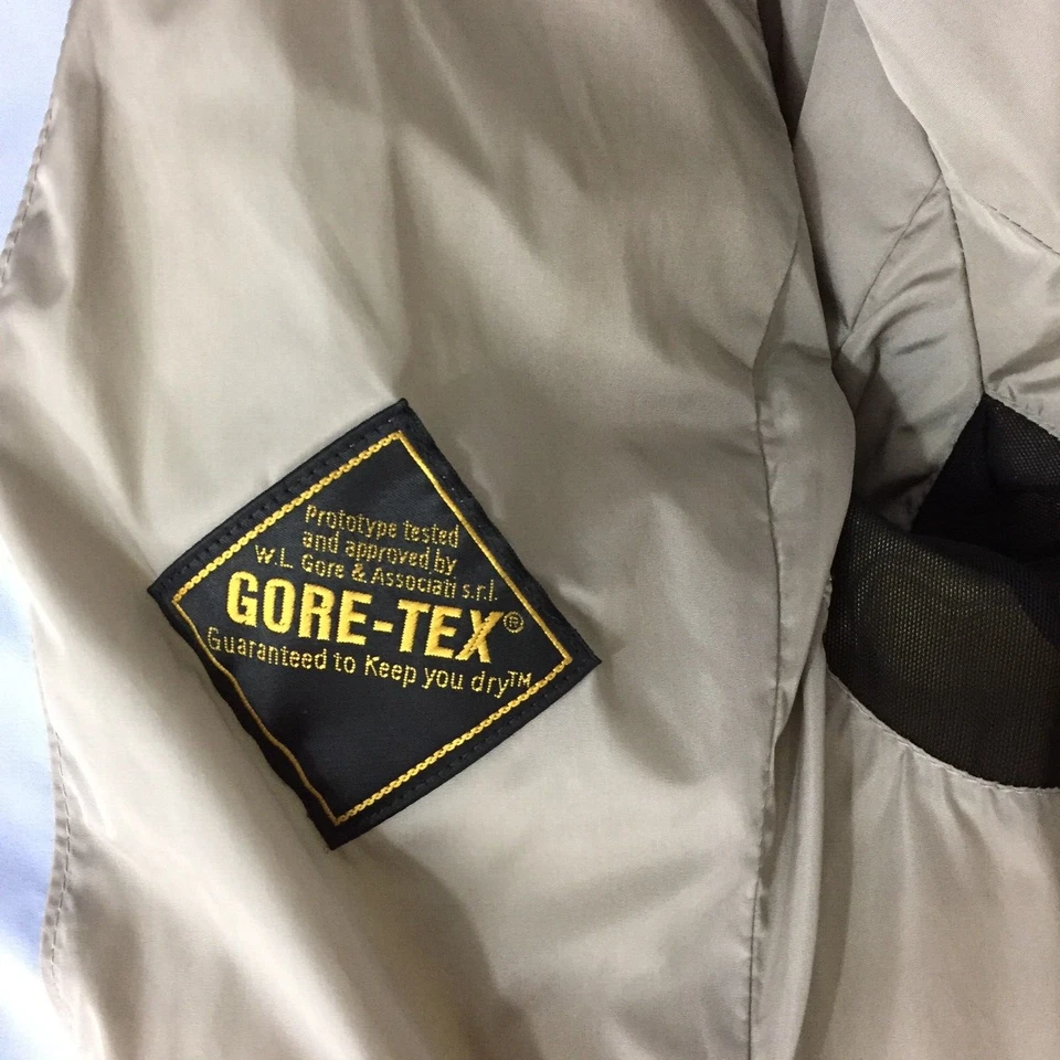 Chaqueta de lluvia PRADA Italia azul con bolsillos con cremallera logotipo herrajes para mujer talla pequeña/mediana Foto 4 de 4