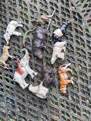 Lot De Figurines Animaux Anciennes En Plomb – Zoo, Afrique, Jouet Miniature