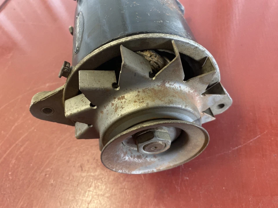 Chevrolet 1953 1954 camión para carros y Corvette Delco montaje de generador Remy Foto 3 de 4