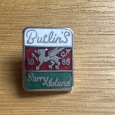 Rare vintage Butlins Barry Island 1966 Enamel Badge, excellent condition