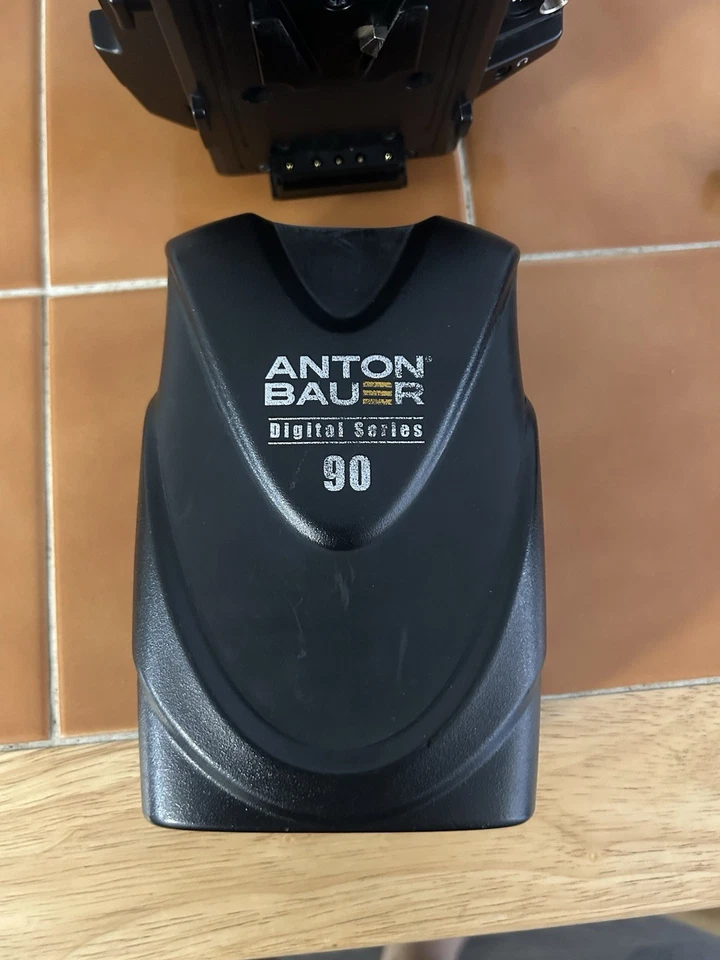 Blackmagic Design Ursa Mini Pro 4.6K G2 - Image 4 of 4