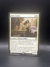 Relic Seeker Commander Legends Regular