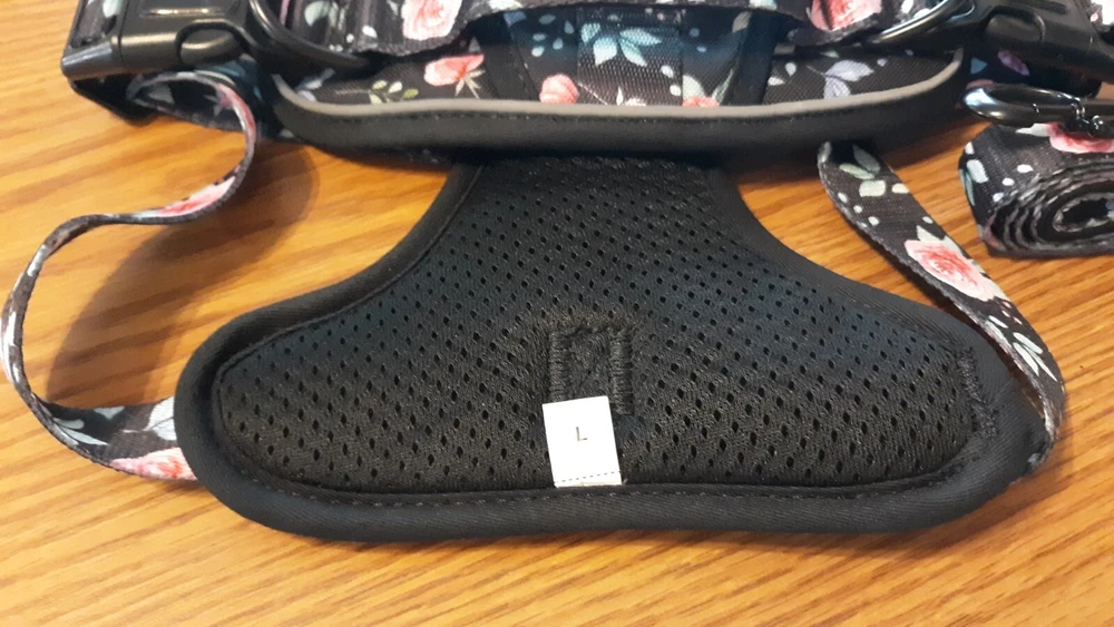 Dog Harness Size Large with walking Leash Black with Roses new