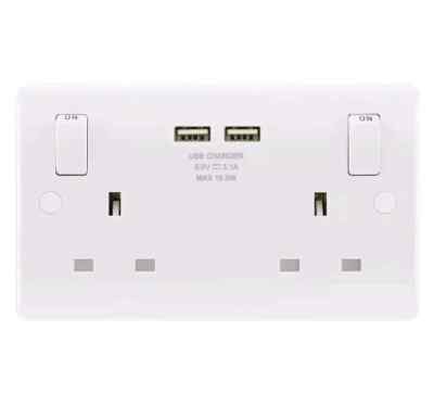 LAP Doppelsteckdose 13A geschaltet glänzend weiß mit USB x 2 3,1A MAX 15,5W 422U3W